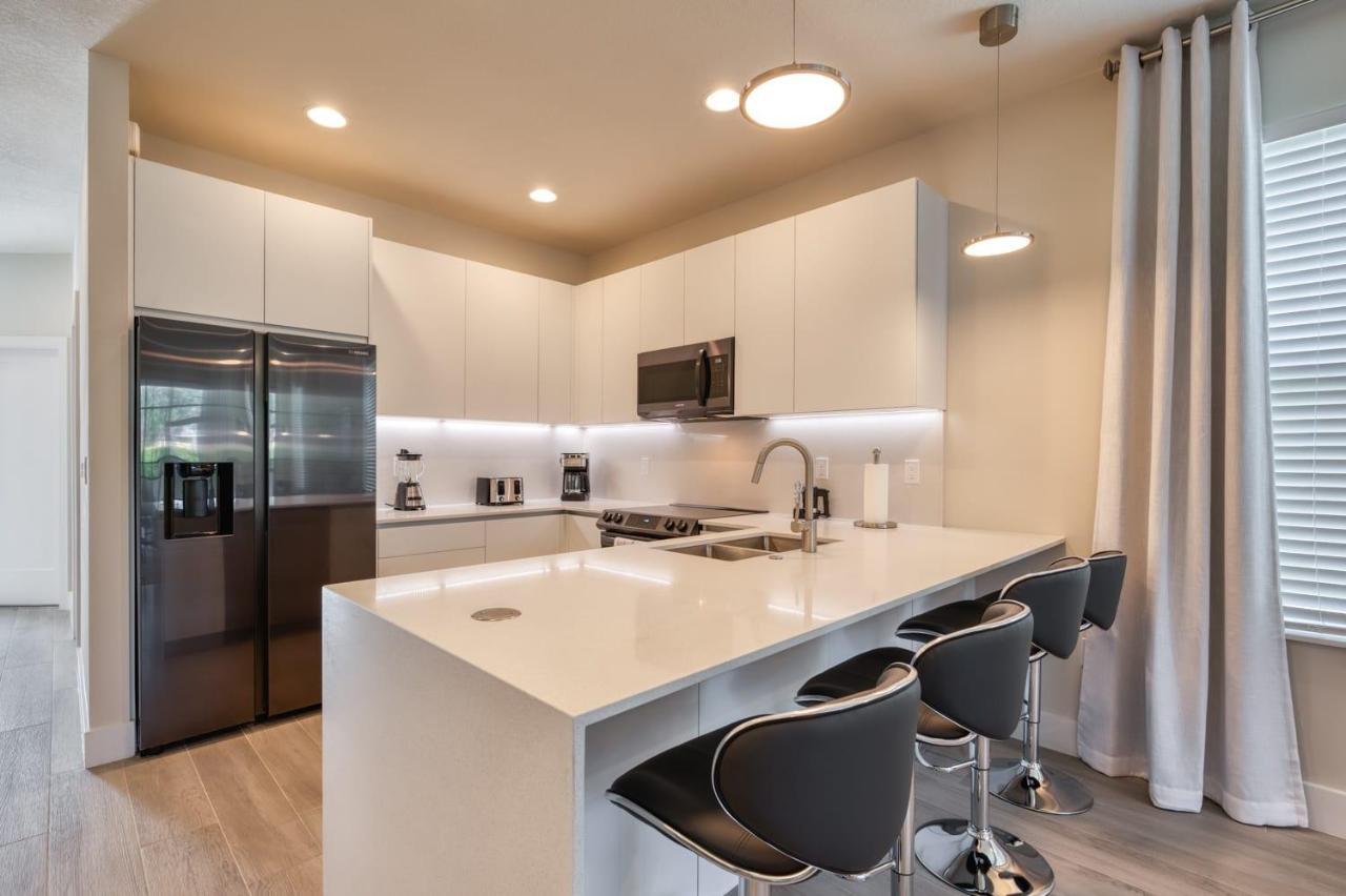 Comfortable Townhome With Private Pool Near Disney Four Corners 外观 照片