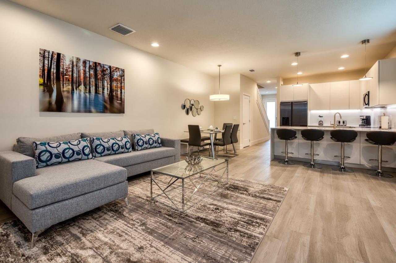 Comfortable Townhome With Private Pool Near Disney Four Corners 外观 照片