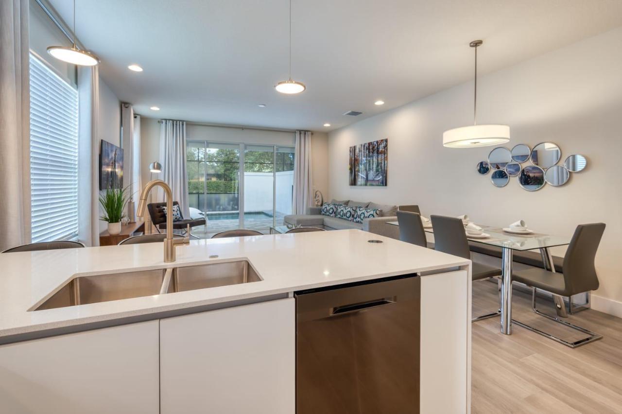 Comfortable Townhome With Private Pool Near Disney Four Corners 外观 照片