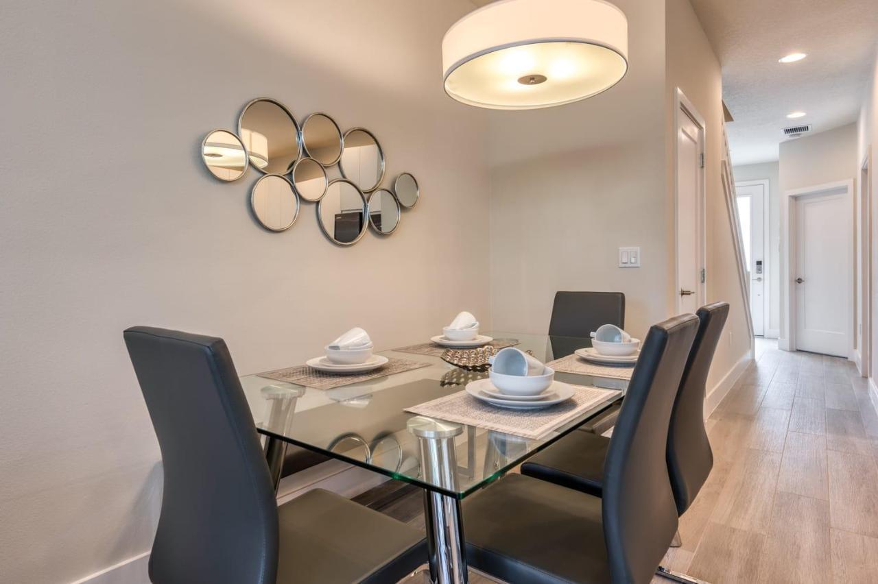 Comfortable Townhome With Private Pool Near Disney Four Corners 外观 照片