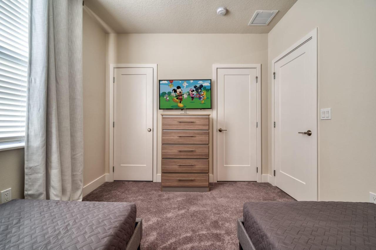 Comfortable Townhome With Private Pool Near Disney Four Corners 外观 照片